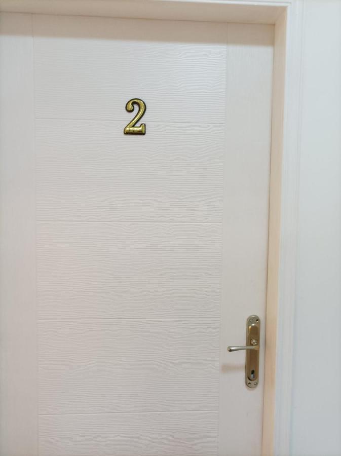 Apartmani Mladenovic Kijevo 外观 照片